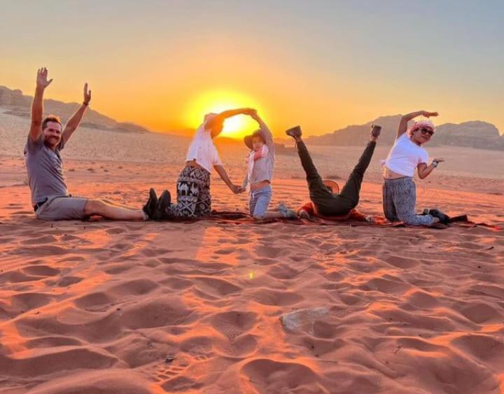 Moon City With Jeep Trips Wadi Rum Exterior foto