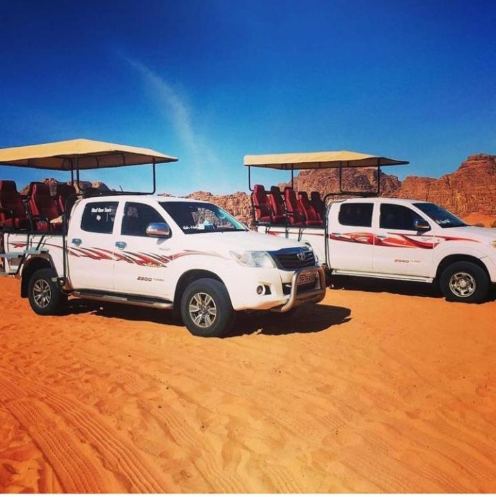 Moon City With Jeep Trips Wadi Rum Exterior foto
